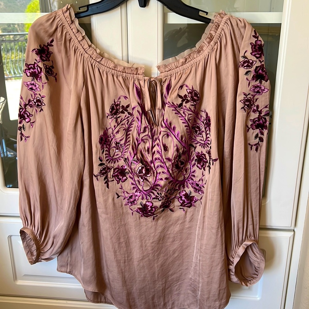 Beautiful silk blouse,”White House black market”